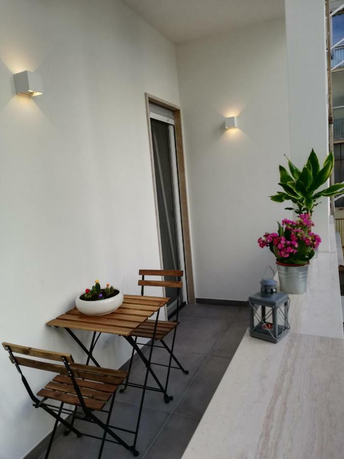 Apartamento Dimora San Ferdinando 2 Bari Exterior foto