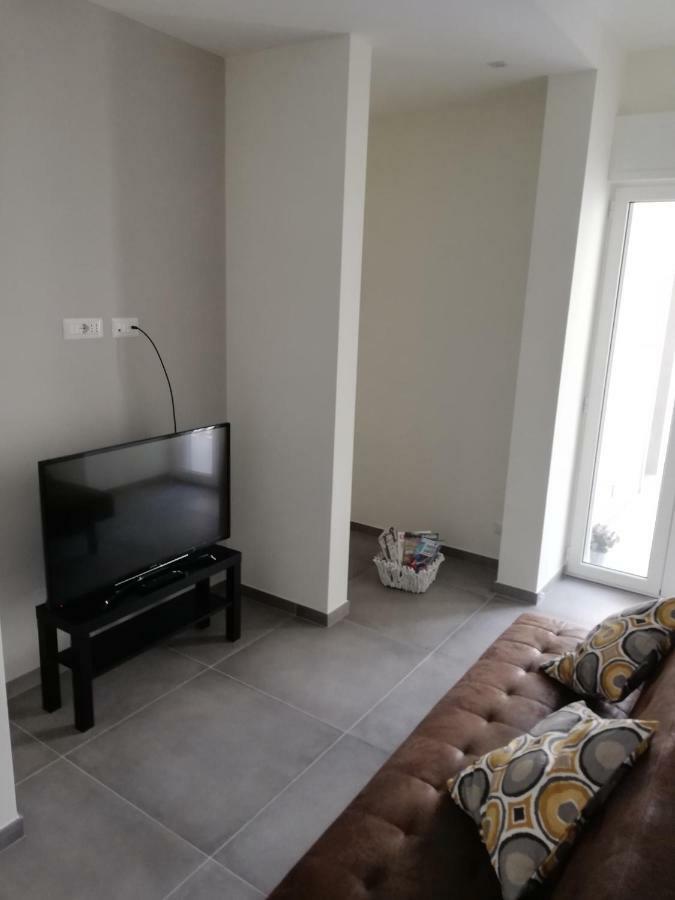 Apartamento Dimora San Ferdinando 2 Bari Exterior foto